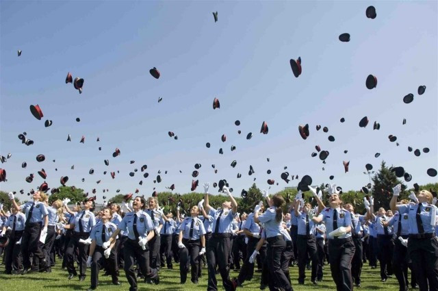 Més de 10.000 persones es presenten per ocupar les 500 noves places de Mossos