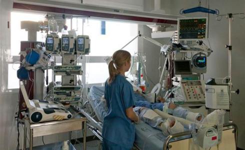 Infermeres catalanes demanen al Parlament "que es reconegui" la seva aportació al sistema sanitari Infermeres catalanes demanen al Parlament "que es reconegui" la seva aportació al sistema sanitari