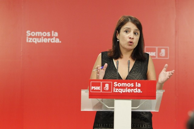 Lastra segueix amb la seva agenda després d'haver-se torçat el turmell al Congrés