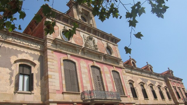 La contractació establerta per la llei de la Seguretat Social catalana és anticonstitucional