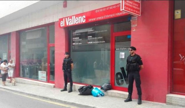 La Guàrdia Civil registra la seu d'El Vallenc i cita al seu director a declarar