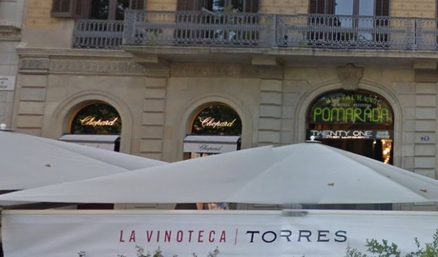 Enric Millo i José Antonio Nieto, increpats per uns independentistes en un restaurant