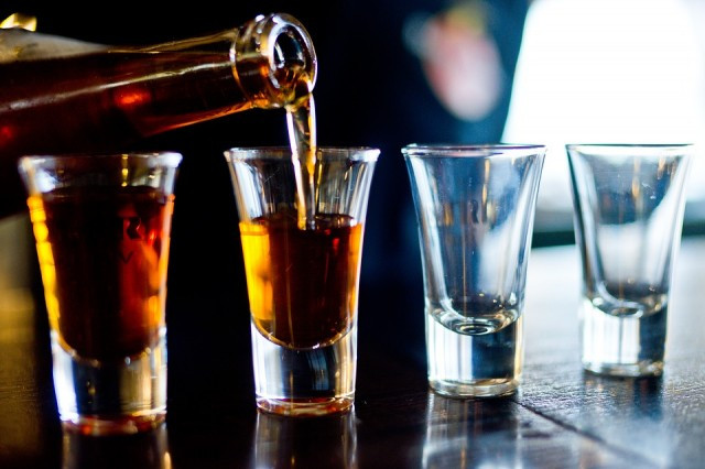 El consum d'alcohol provoca ganes de menjar