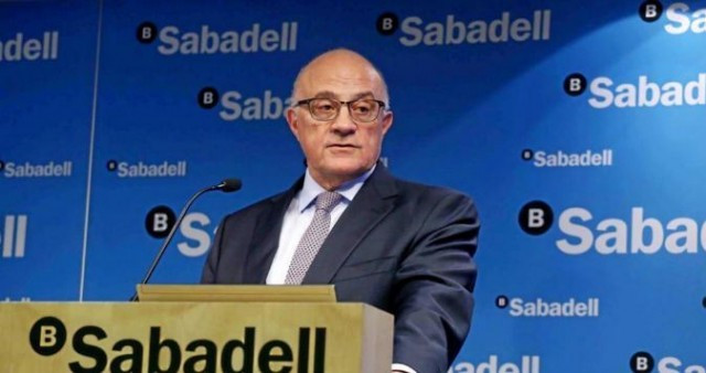 Josep Oliu, president del Banc Sabadell, augmenta el seu sou un 41% per complir el seu pla estratègic