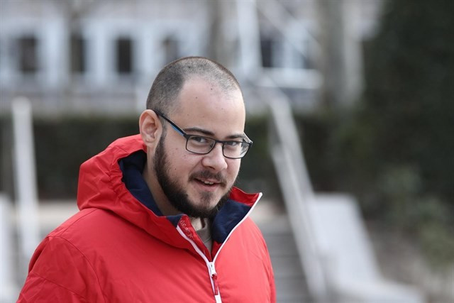 Hásel torna a tuitejar sobre GRAPO i el Rei després de la condemna a dos anys de presó