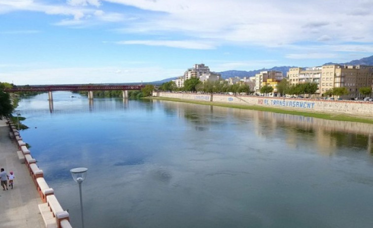 Apareix un cadàver flotant al riu Ebre al seu pas per Tortosa