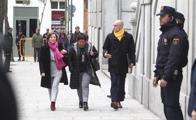 El TC rebutja suspendre la presó provisional de Forcadell