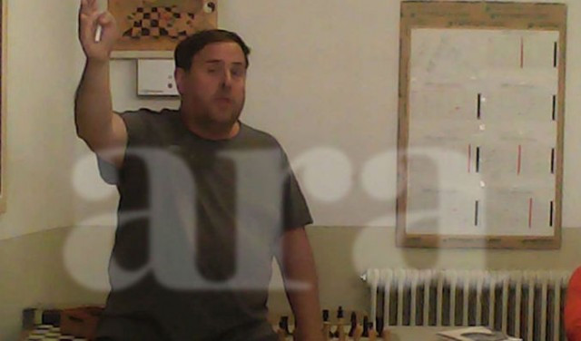 OriolJunquerasimparteclasesenlaprisindeEstremera 1