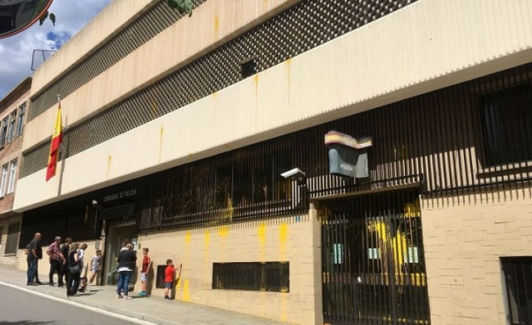 Atac contra una comissaria de Policia Nacional a Terrassa