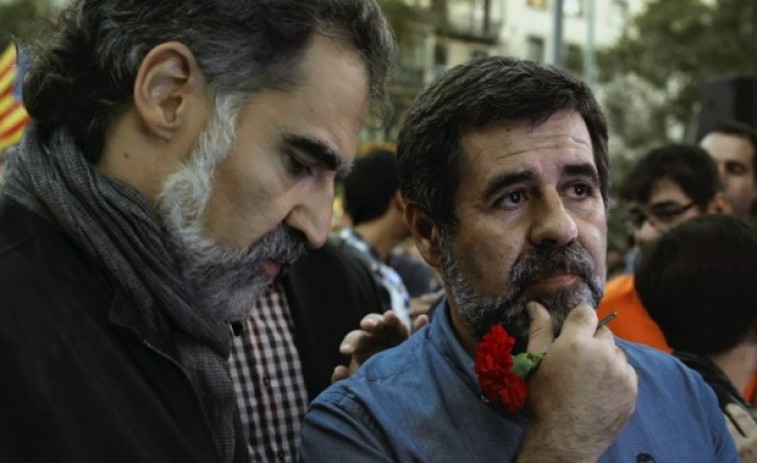 TV3 paga amb diners públics un documental de Roures que serà aprofitat per a la defensa de Sànchez i Cuixart
