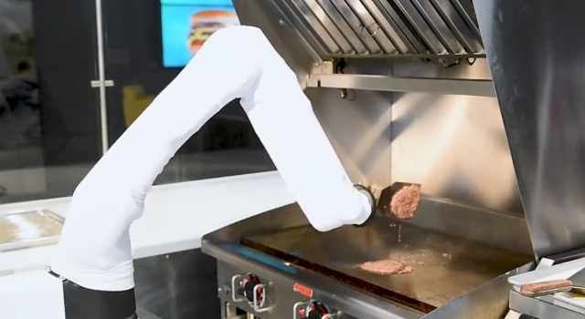 Flippy, el robot que fa hamburgueses sense descans