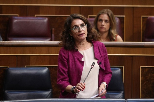 Hisenda estudia reestructurar el deute de Catalunya