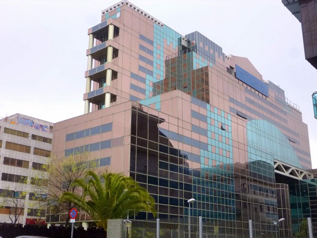 Pacten retallades salarials de fins a un 10% a 'La Razón'