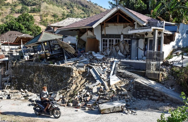 Uns 200 espanyols segueixen atrapats a Lombok després del terratrèmol