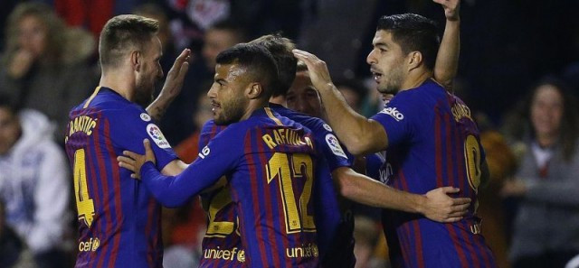 El Barça salva in extremis el liderat davant un aguerrit Rayo Vallecano (2-3)