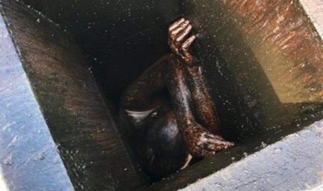 Un home es queda atrapat dos dies a l'extractor de gasos d'un restaurant xinès abandonat