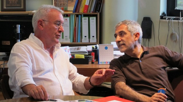 Llamazares, Cayo Lara i crítics d'IU retreuen a Iglesias i Garzón no saber frenar la dreta