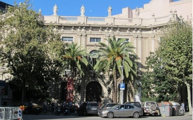 FachadaDelColegioDeLaAbogacaDeBarcelonaIcab
