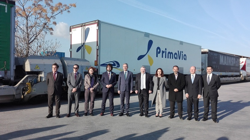 Presentacion linea barcelona luxemburgo