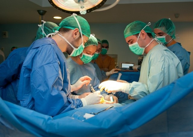 Implantacin de una ciruga de prtesis de pene ambulatoria