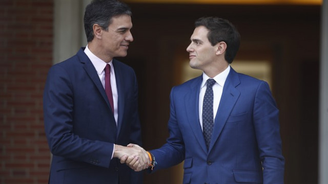 Rivera demana per carta a Sánchez una reunió urgent per desbloquejar la investidura