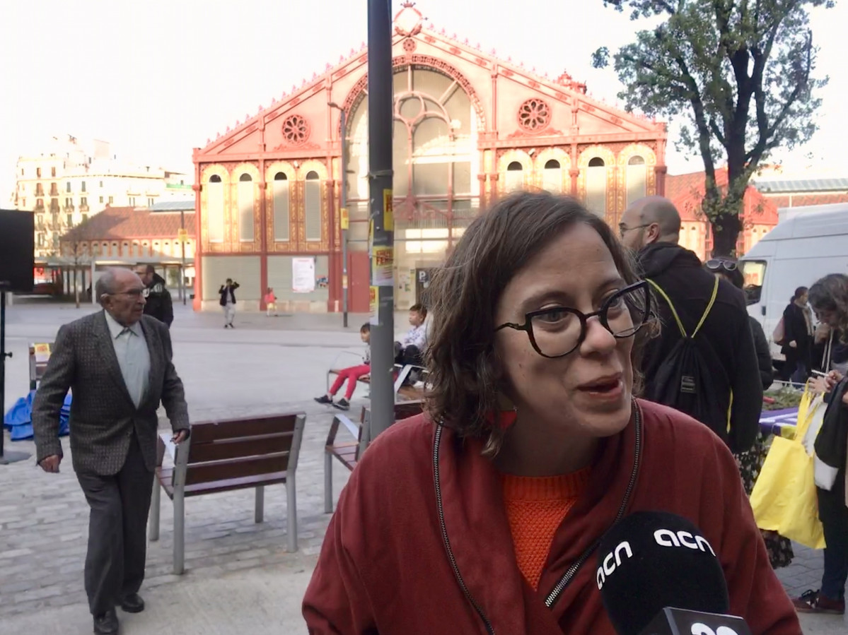Eulàlia reguant en campaña