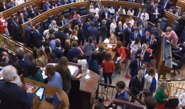 ColapsoenelCongresodurantelaprimeravotacin 2 1