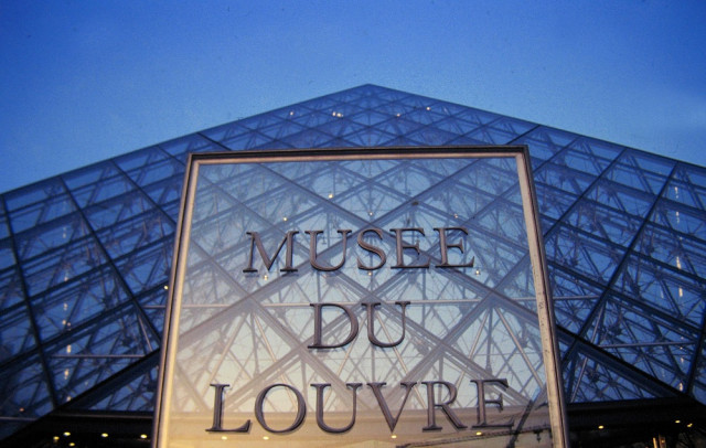 Els vigilants del Louvre fan vaga contra la massificació del museu
