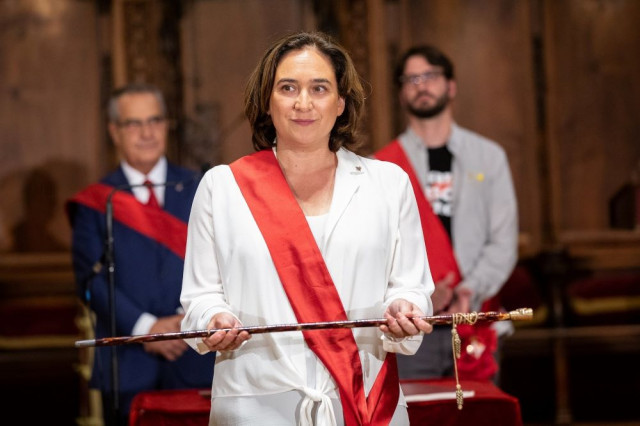 Insults masclistes a Ada Colau després del ple de l'Ajuntament