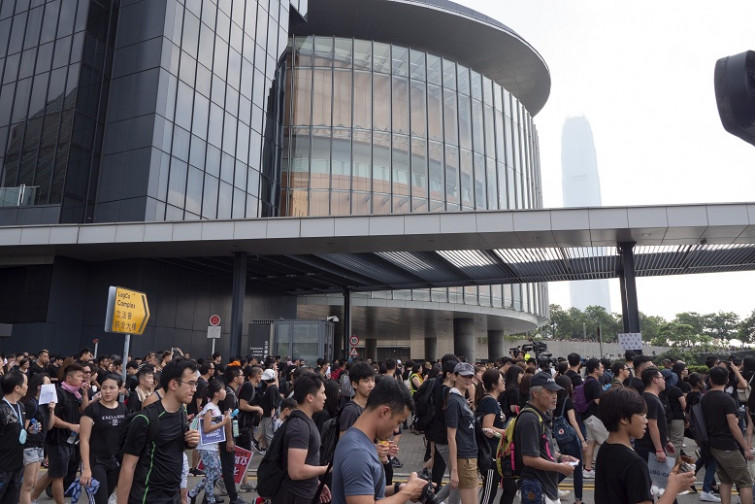 El Govern de Hong Kong ignora l'ultimàtum dels manifestants per retirar la llei d'extradició