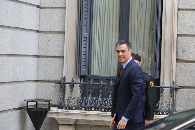 Sánchez es reunirà amb col·lectius socials per convèncer Podem de la via portuguesa