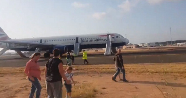 EvacuacindeunavinenelAeropuertodeValencia
