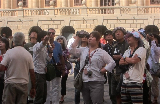 Els turistes japonesos a Catalunya gasten el triple que la resta