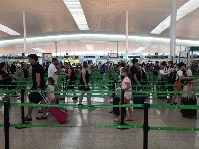La mediació d'Iberia fracassa i seguirà la vaga a l'aeroport del Prat