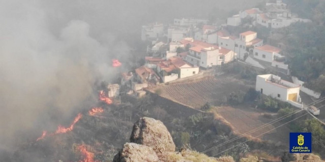 Les baixes temperatures afavoreixen l'extinció de l'incendi de Gran Canària