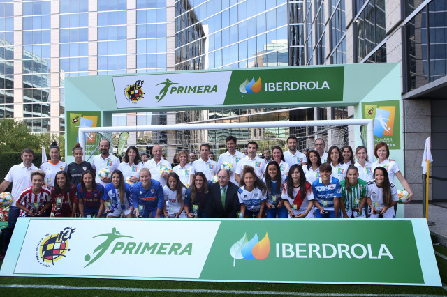 Comença Primera Iberdrola, la màxima competició de futbol femení espanyol