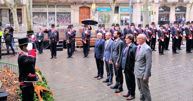 Ofrenda del Parlament en la Diada Josep Costa Roger Torrent David Prez Joan Ridao