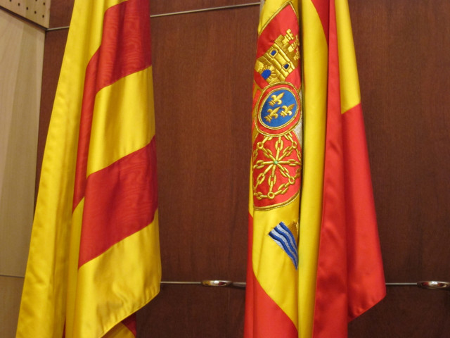 BanderaCatalanaYEspaolaSenyeraIndependencia