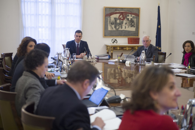 ElpresidentedelGobiernoPedroSnchezpresideelConsejodeMinistrosextraordinario