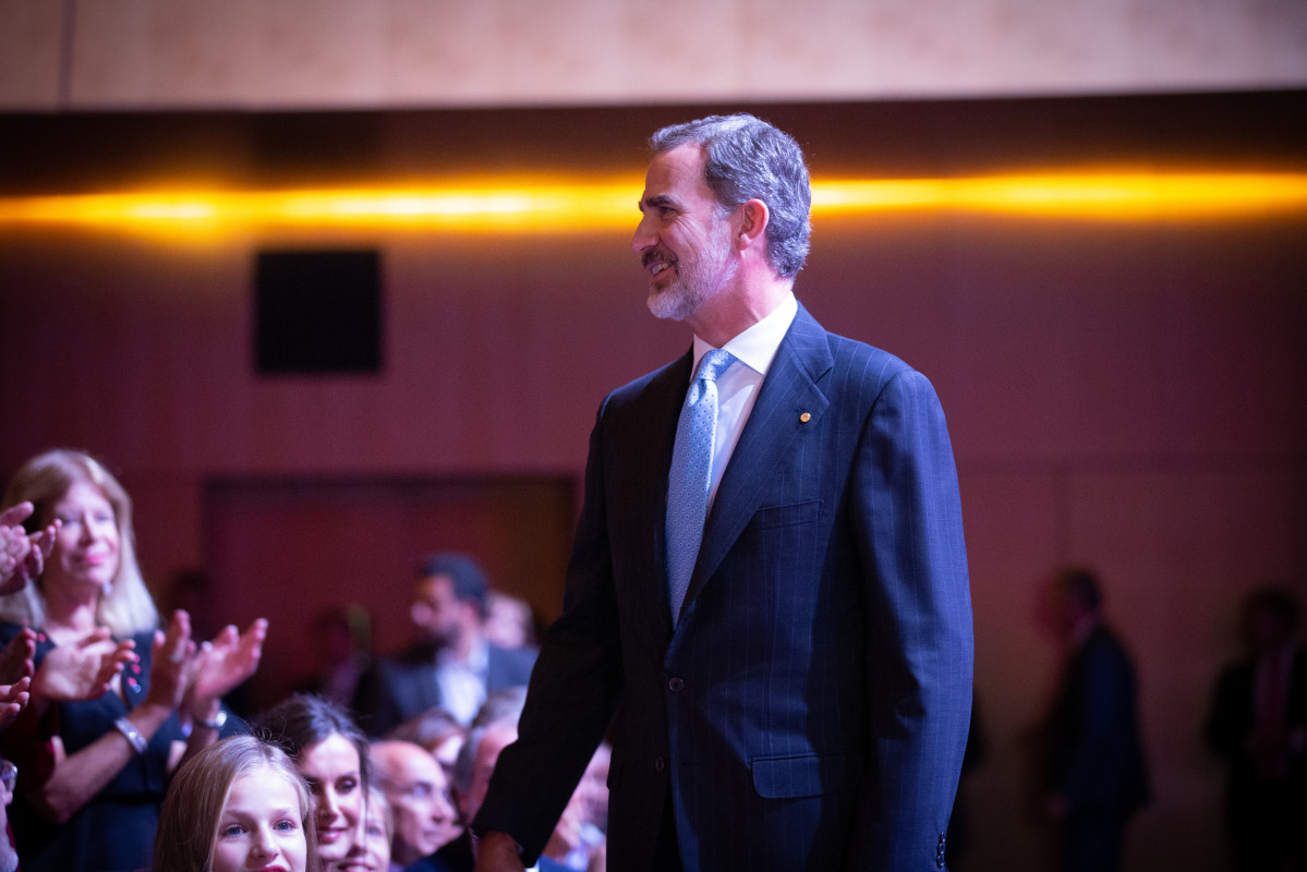 El Rey Felipe asiste a los Premios de la FPdGi (imagen1)