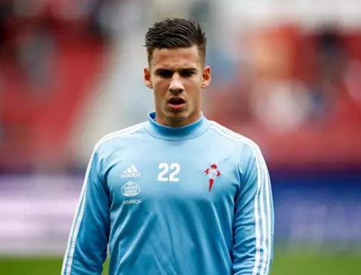 Santi Mina