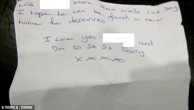 Nota de abandono del perro en una iglesia de Inglaterra 2