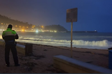Mossos playa temporal
