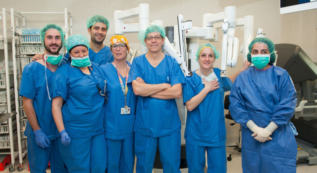 MiembrosdelequipoquirrgicodeurologadelHospitaldeBellvitge