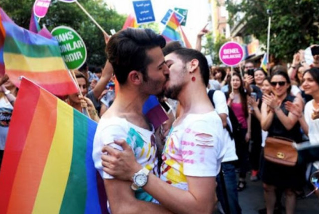 Beso 3