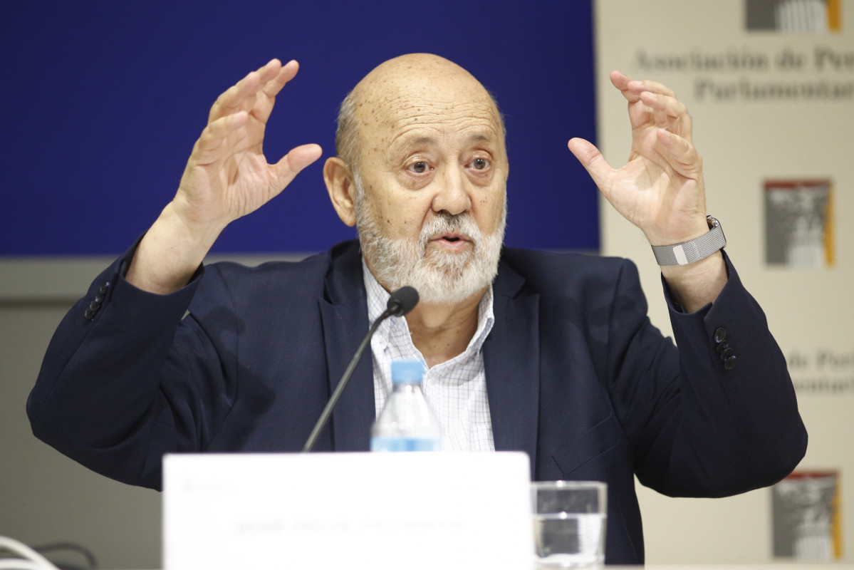 El presidente del CIS, José Félix Tezanos, participa en una mesa redonda en el Curso de Verano de la Asociación de Periodistas Parlamentarios (APP) en el Campus Madrid de la Universidad Rey Juan Ca