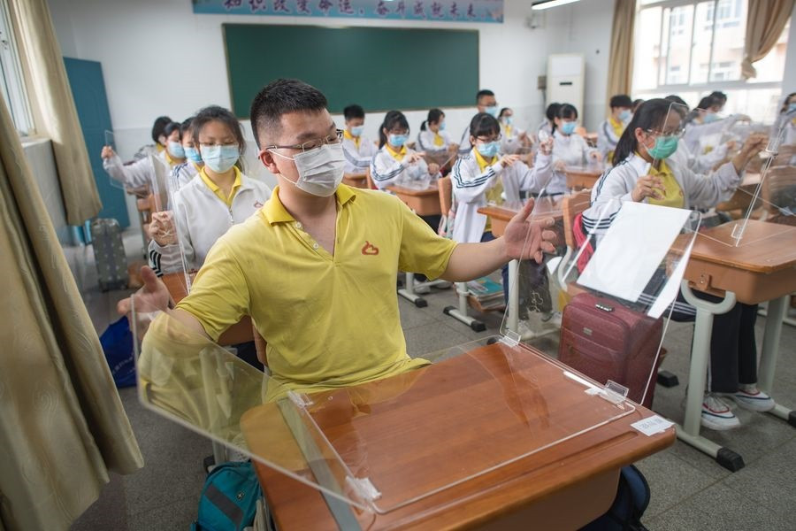 Estudiantes en Wuhan, China