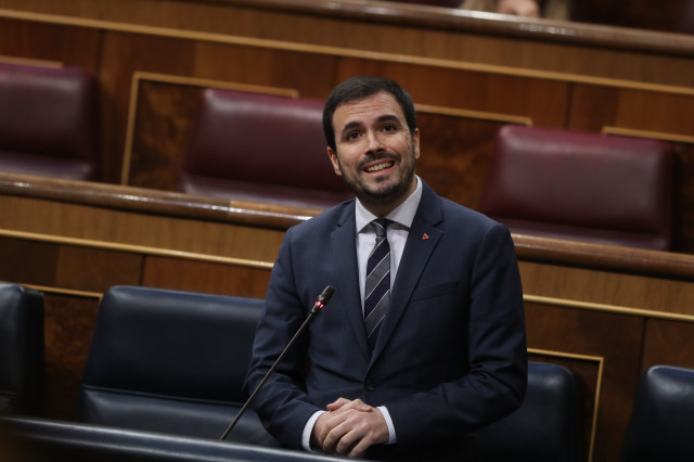 Garzón es retracta i dona llibertat total a les cases d'apostes