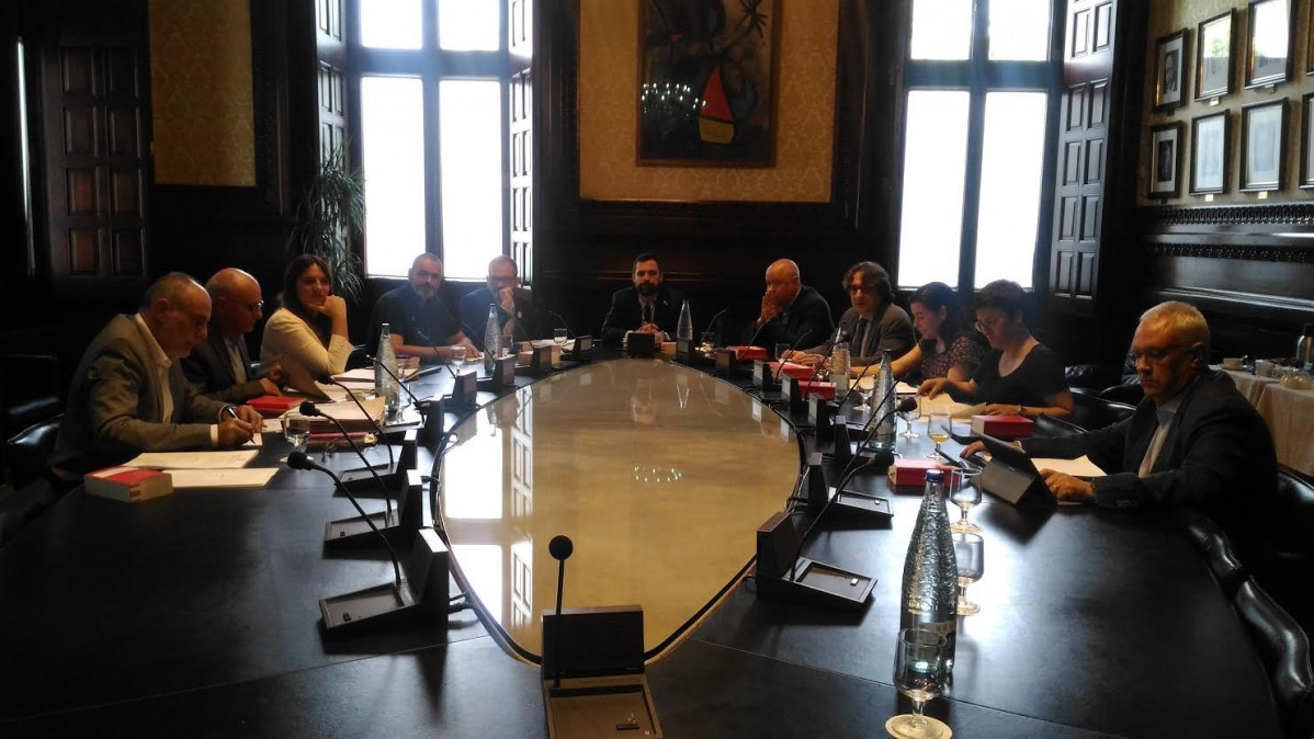 Mesa Parlament