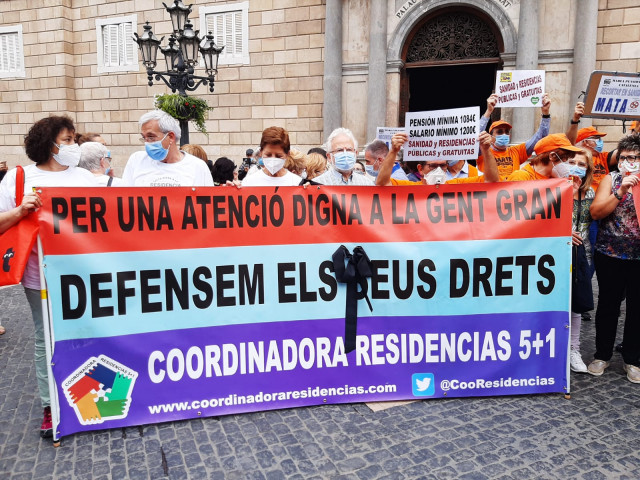 Residències 5+1 exigeix ​​a la Generalitat que revoqui les concessions de l'atenció mèdica a les residències de gent gran